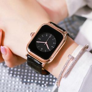 China Square Shape Women Quartz Wrist Watch Wearproof Antiscratch 64g wholesale