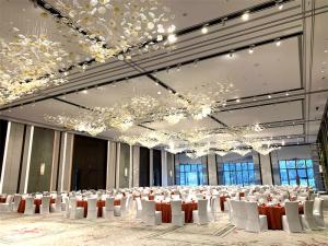 China 2500mm Height Hotel Partition Wall System Long Service Life Fireproof wholesale