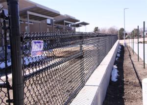 China Galvanized chain link fence and pvc coated chain link fence wholesale