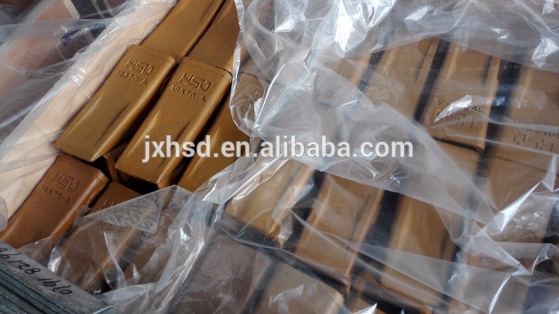 new condition PC200 excavator bucket rock teeth 205-70-19570RC