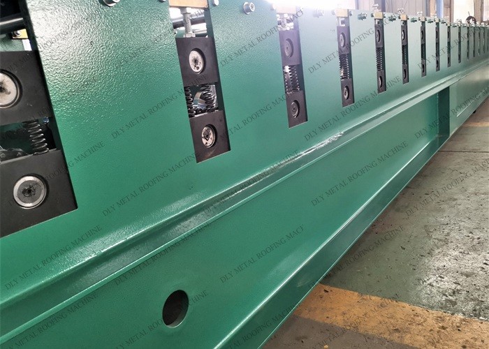 50HZ Wall Trim Sheet Metal Profiling Machine 80mm Roof Sheet Making Machine