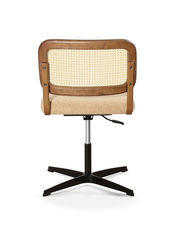 0.092CBM Wicker Rattan Desk Ergo Mesh Manager Chair 10.5kg For Staff