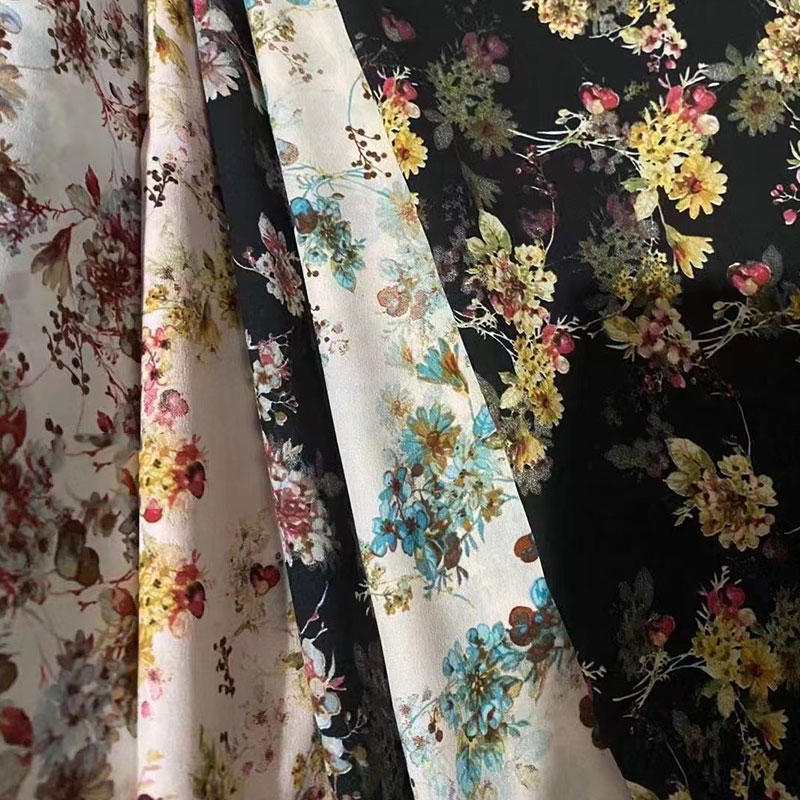 Lightweight 90-150gsm Chiffon Printed Woven Fabrics Softable For Dress