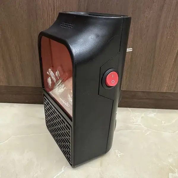Portable Quick Heating 900w Personal Adjustable Plug In Mini Heater Temp for Hotel Room