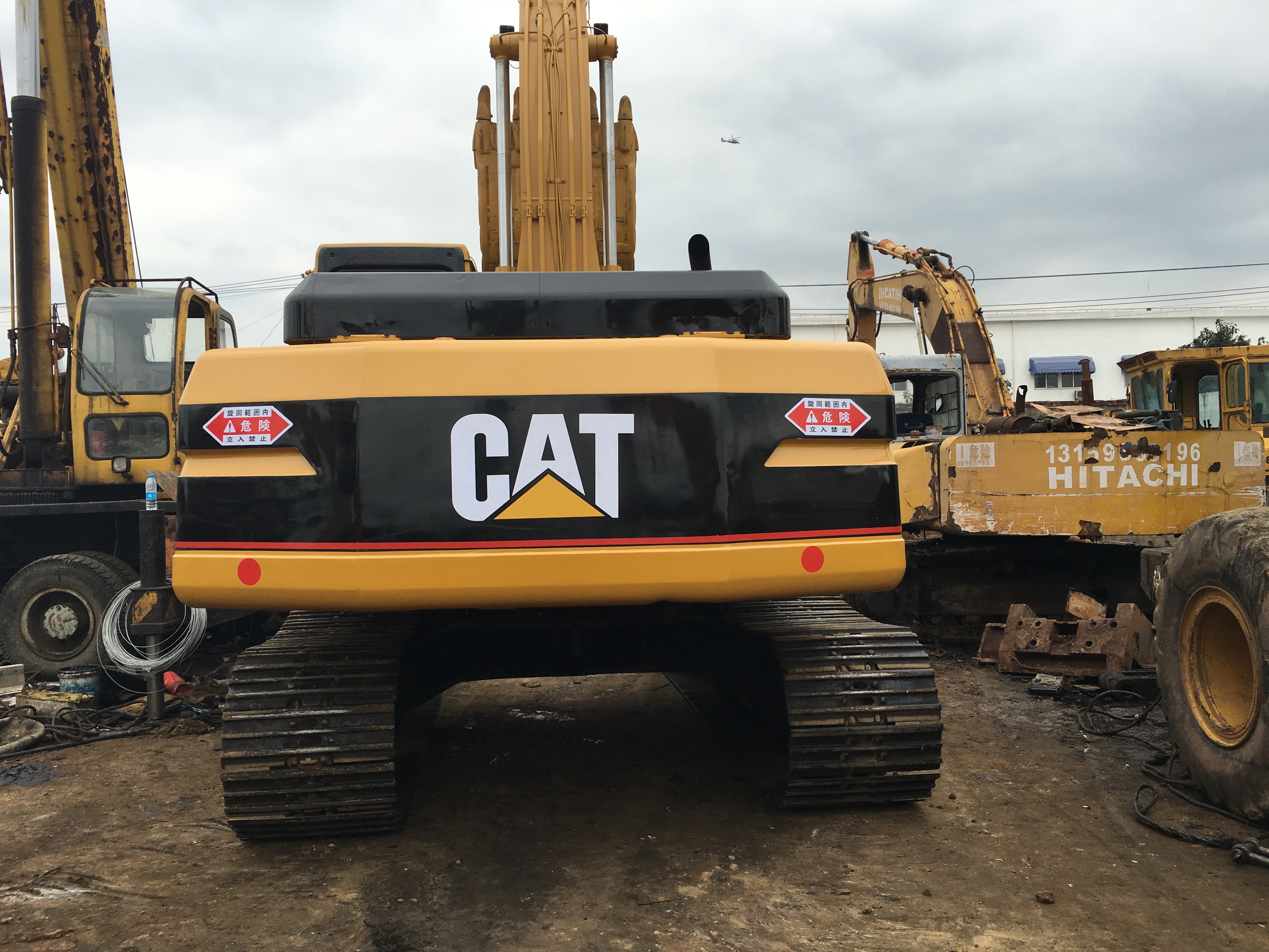 Japan Made CAT Hitachi Crawler Excavators , Used 330BL 320BL EX300 EX200 Cheap Price Excavator For Sale