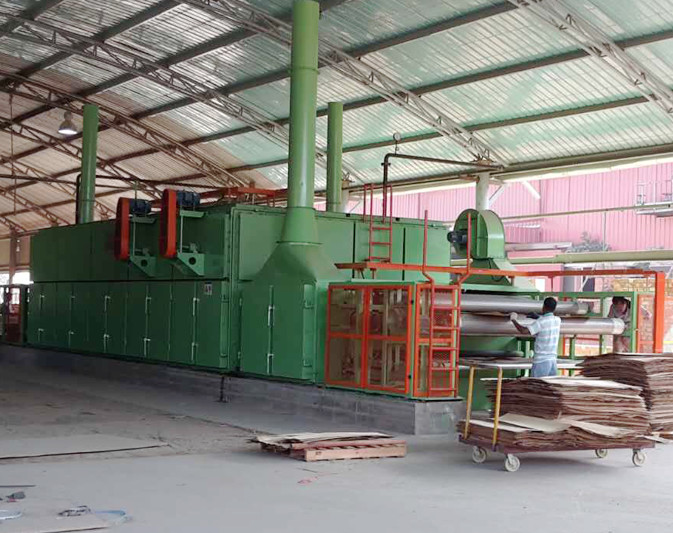 Efficient 3 Layers Mesh Net Belt Roller Veneer Dryer For Plywood Production