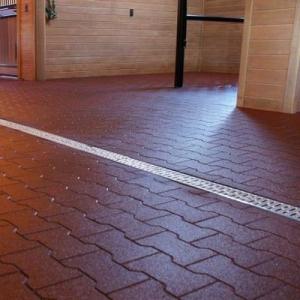 China Dog Bone Shape Interlocking Rubber Floor Mats SBR Rubber Granules Material wholesale