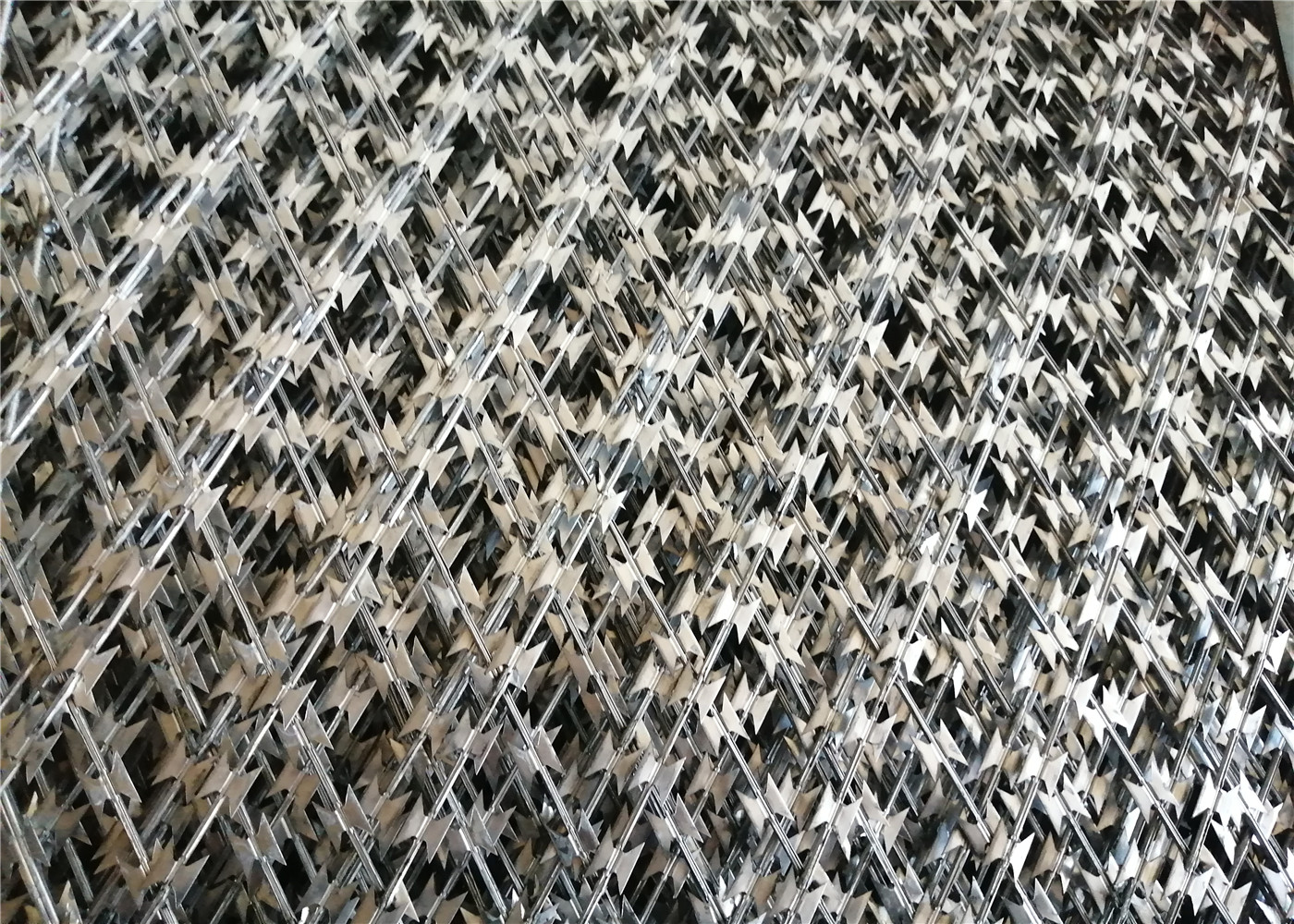 Welded Razor Wire Mesh Panels
