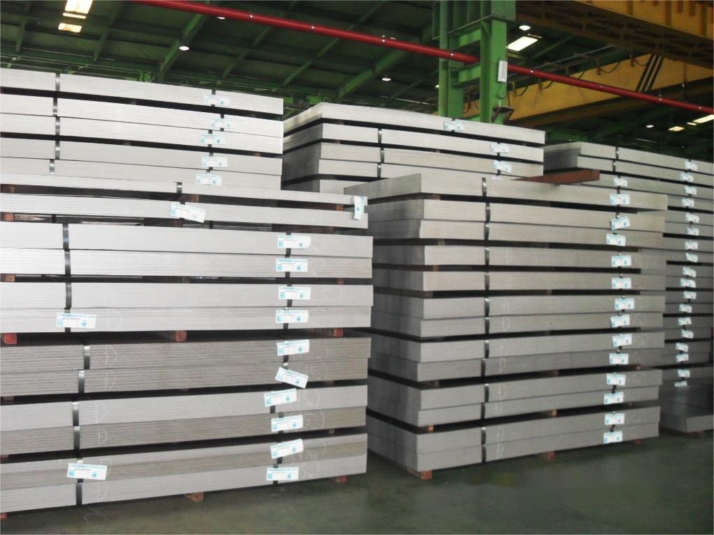PLC Controlled Steel Coil Uncoiler And Cut To Length Line High Productivity