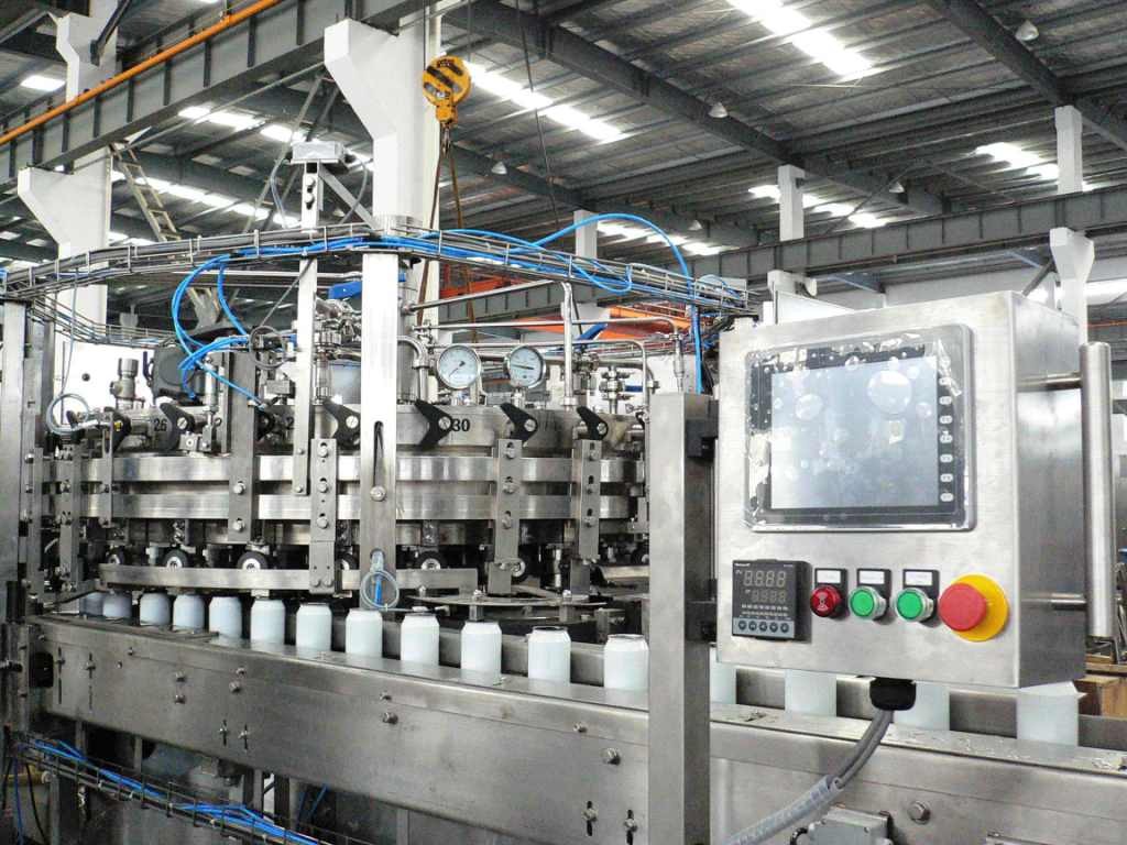 High speed Pop Aluminum Can Filling Machine Pneumatic Control 3000 cans/hour (300ml)