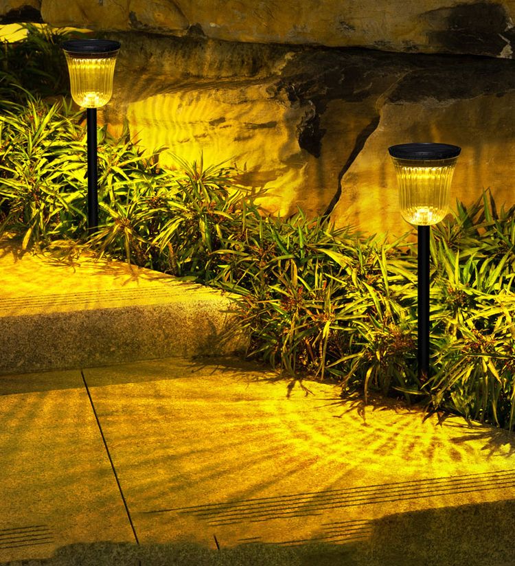 50000 Hour Working Lifetime Solar Powered LED Landscape Light for Garden Decoration