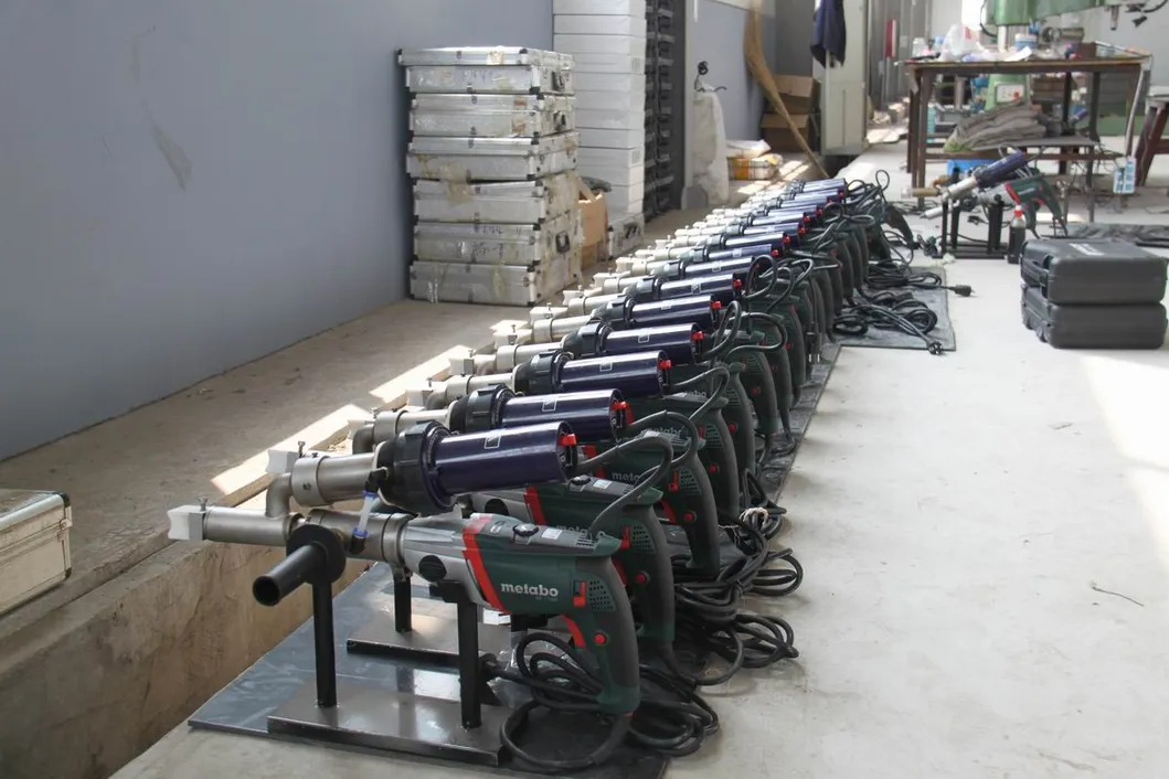 Plastic Welding Gun Machine / Extruder Motor Power 1100W Hand Welding