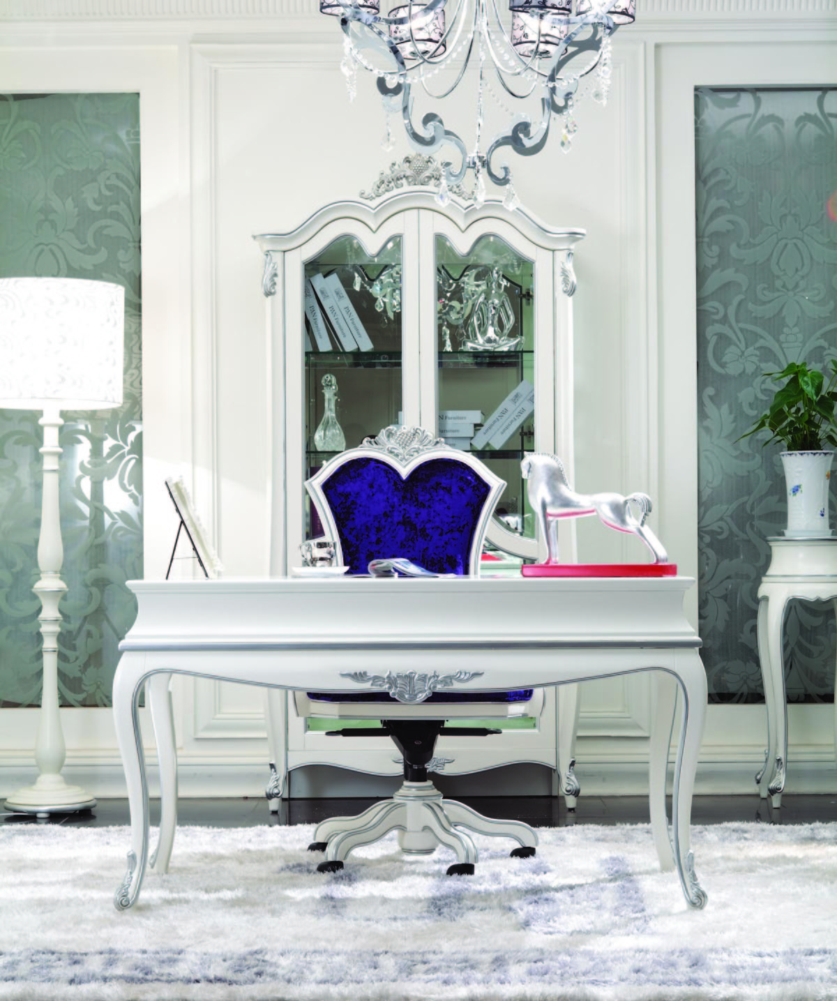 F004 Antique French Baroque Classic Home Office Desks Rectangle For Palace Study Room