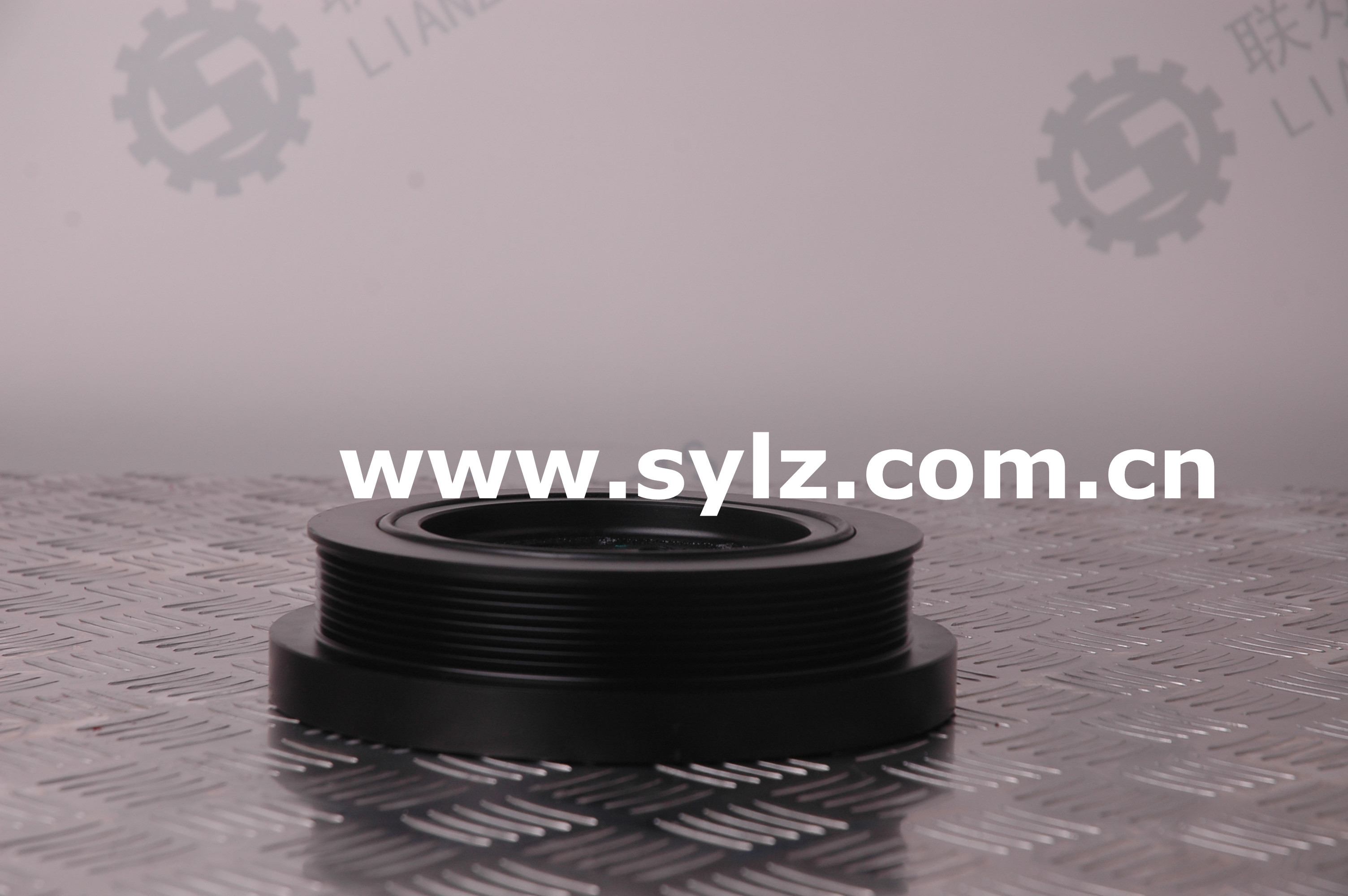 Hot sale Chinese Cummins 6CT Engine parts 3925561 diesel engine Damper, Vibration