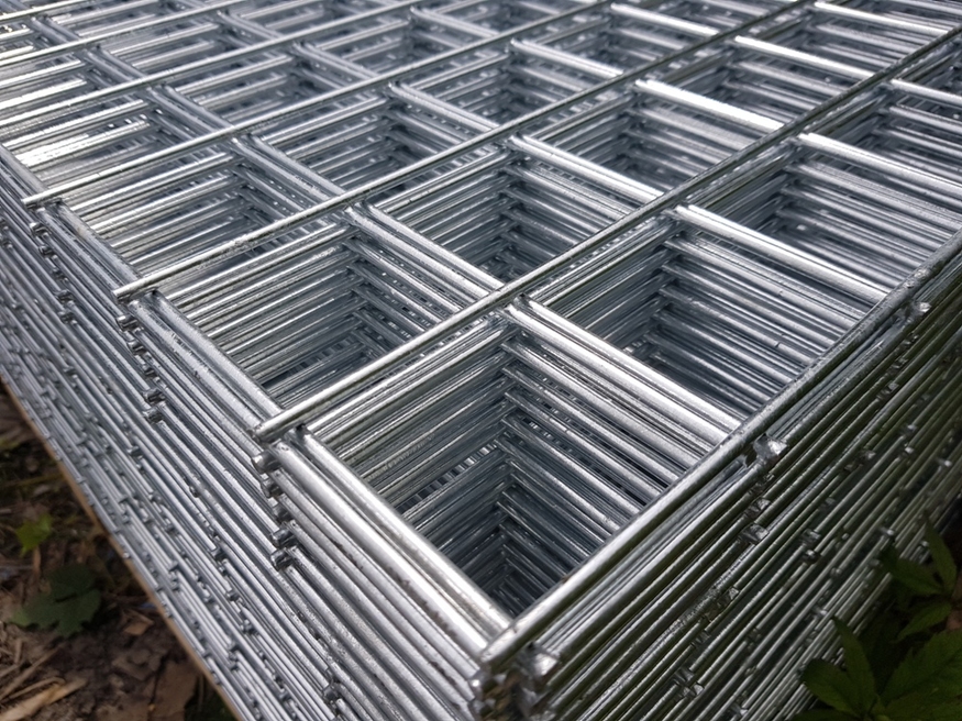 Stainless Steel Welded Wire Mesh, strong and long lasting. resistant to rust, corrosion and harsh chemicals.