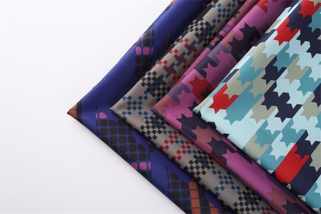 150dx300d Polyester Oxford Fabric Material 150gsm Printed PU Coating