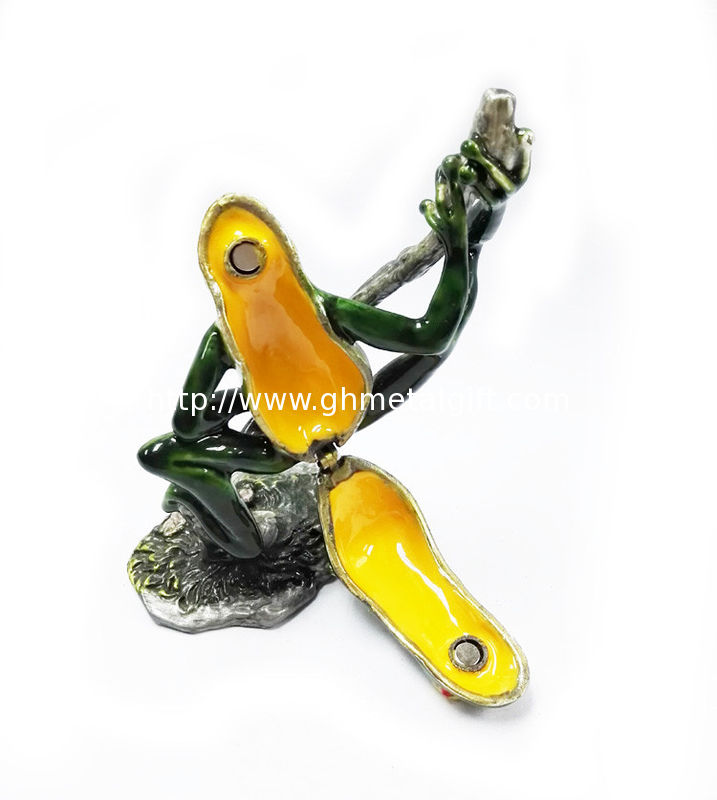 New design home decorative box metal cute green frog jewelry decorative box