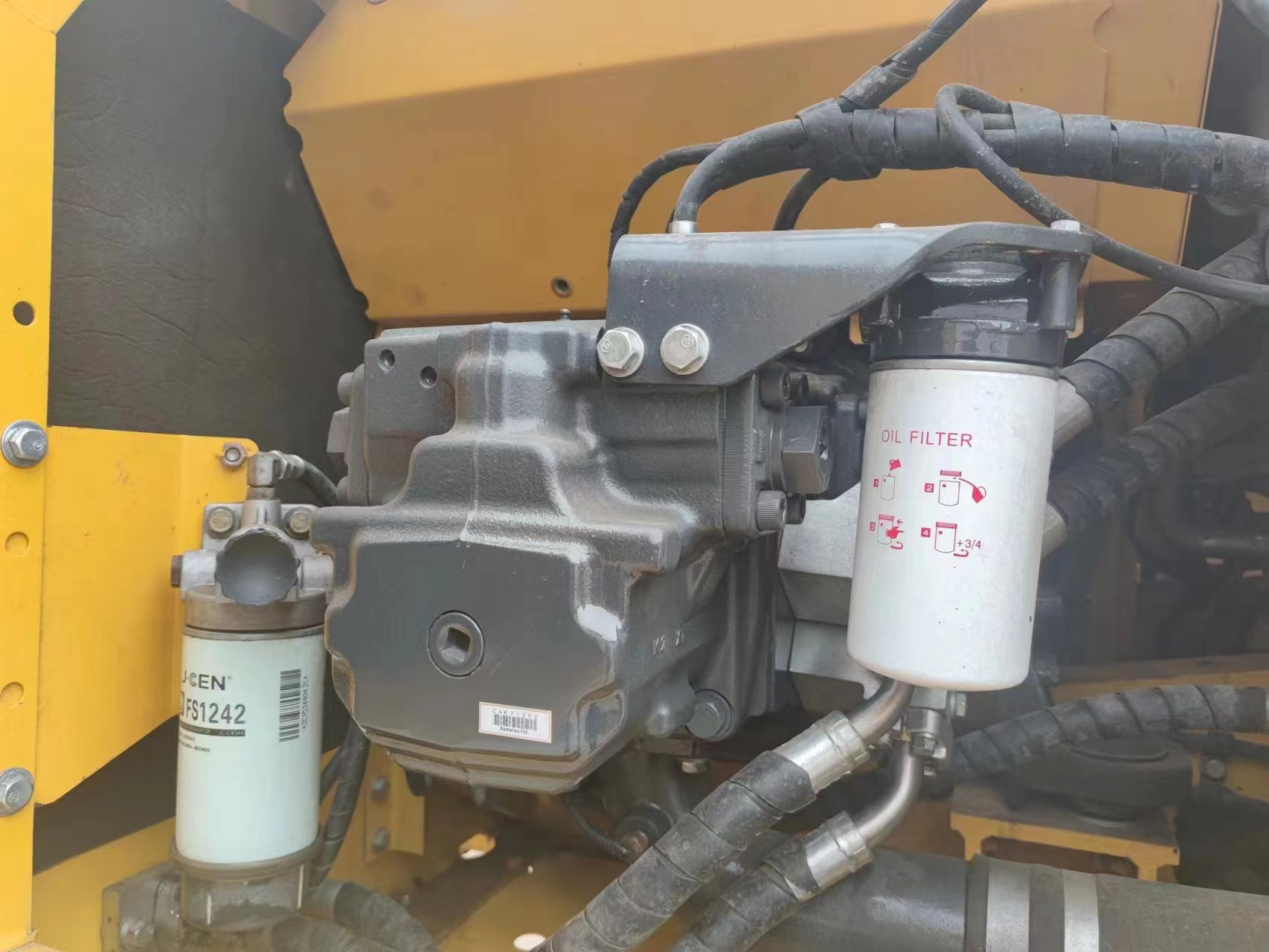 20 Ton Original Color Used Komatsu Excavator Pc200 Construction Excavator
