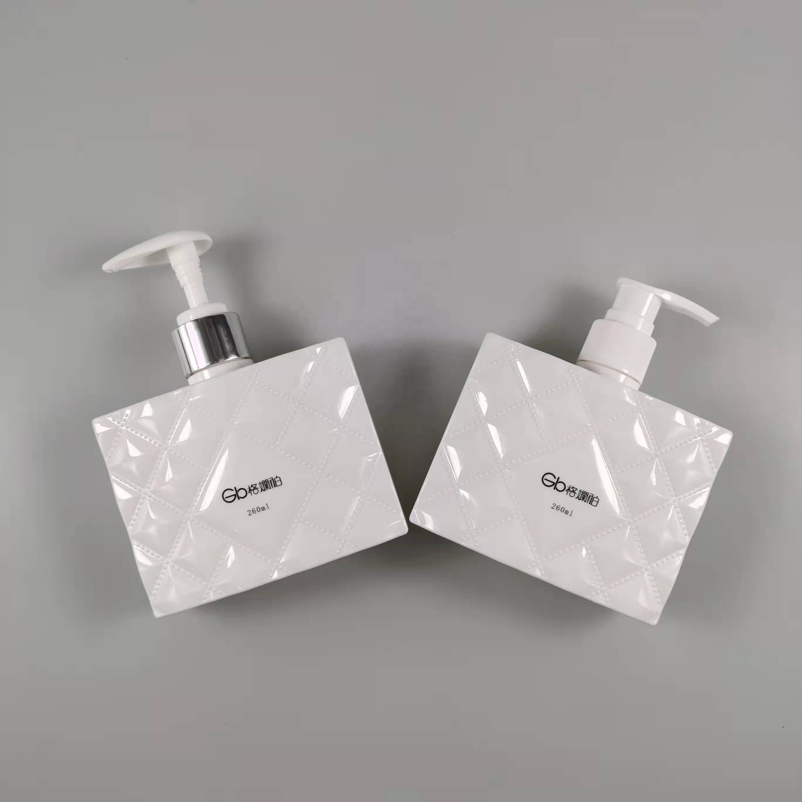 Square Plastic Shampoo Bottle for Lotion Personal Care Products 260ml Empty Packaging