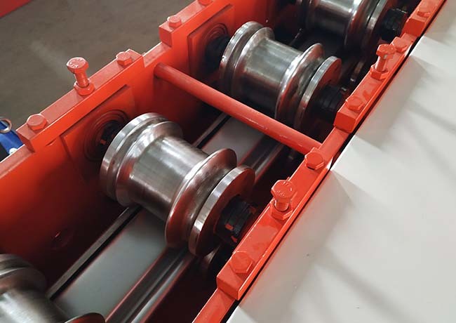 C12 Cutter Roller Shutter Door Roll Forming Machine 115mm Width Steel Material