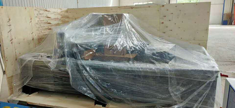 LGK CNC Tube Plasma Cutting Machine 1500*3000mm