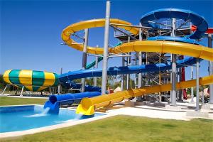 China Outdoor Water Park Games Equipment Large Fierglass Slide Sets wholesale