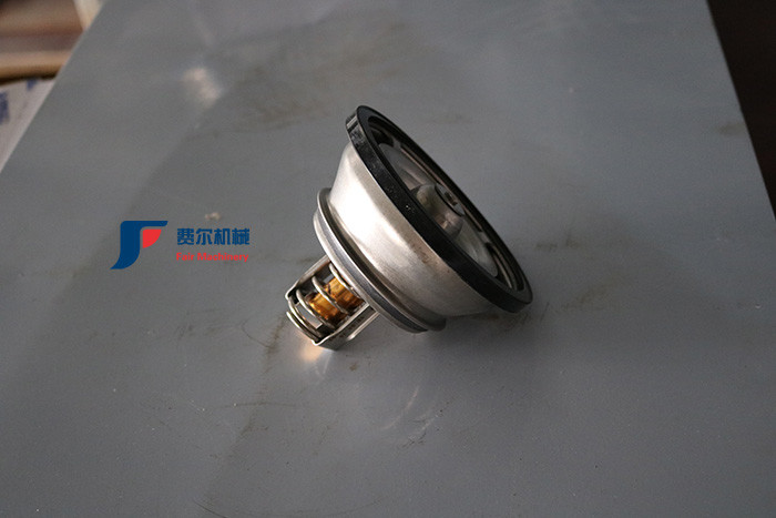 WP6G Weichai Diesel Engine Parts , Engine Thermostat Housing Standard Size