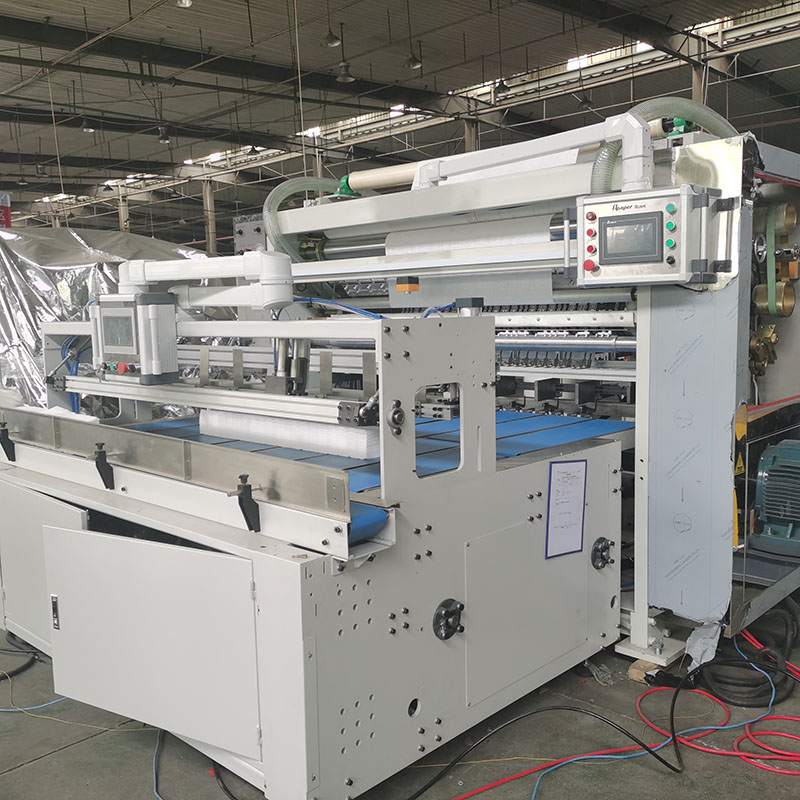 Service Commitment Tissue Paper Folding Machine for Printing and Embossing Napkins