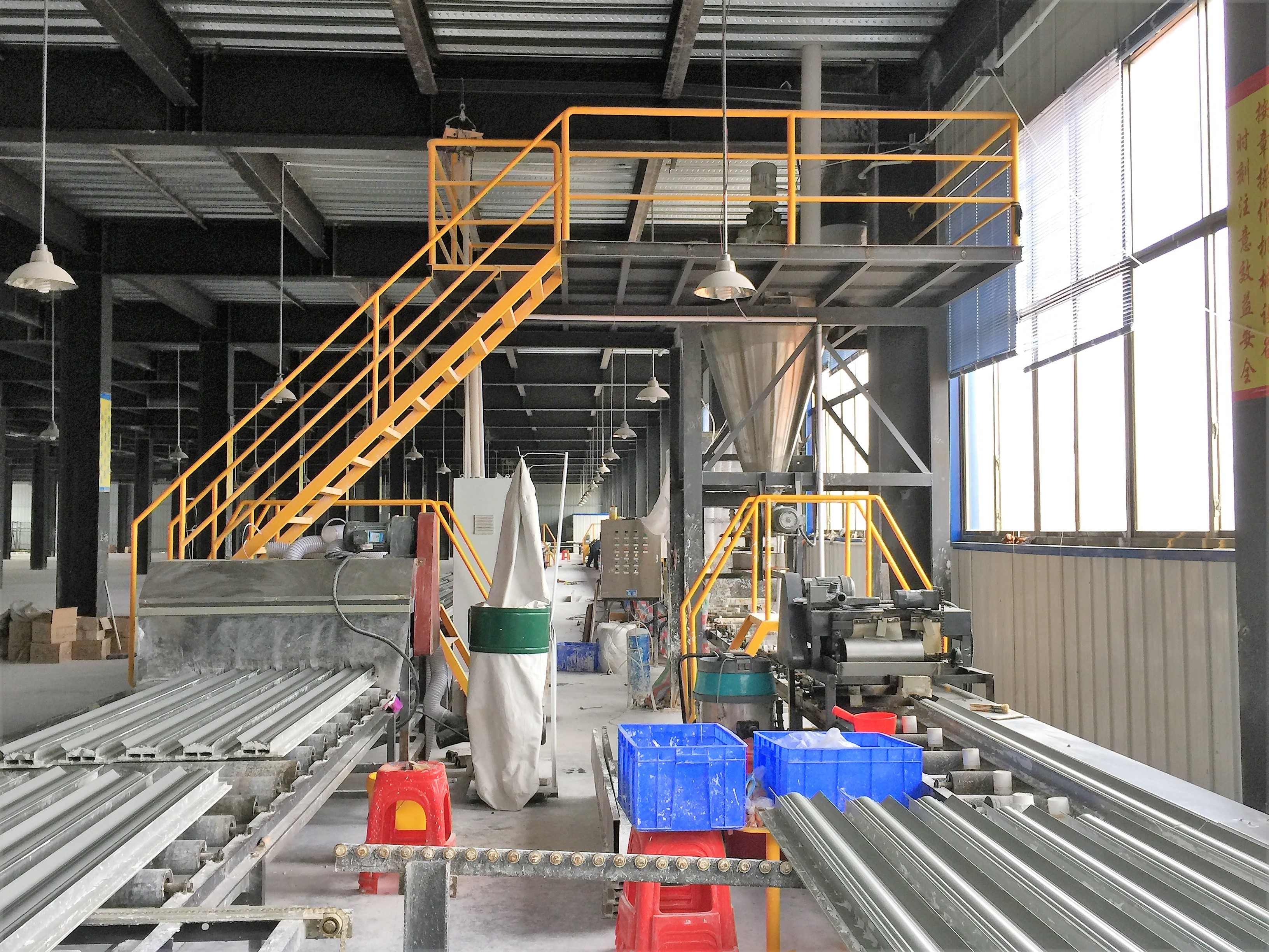 Full Automatic Gypsum Cornice Making Machine For Fireproof / Moisture Proof / Soundproof