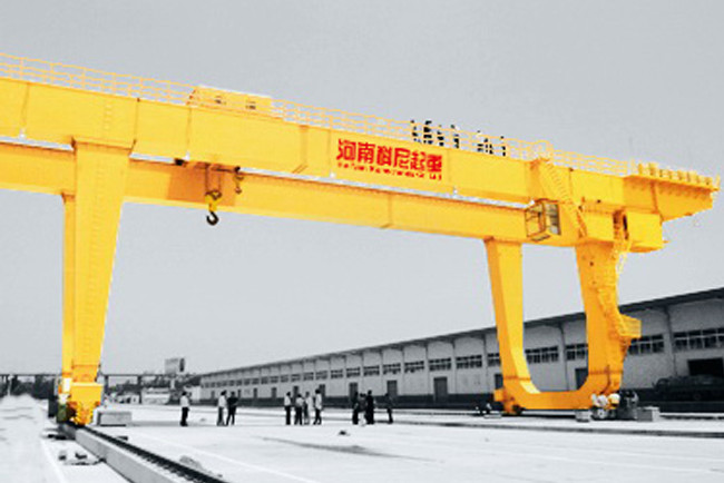 Yacht Boat Erection 300T Hydraulic Electric Gantry Crane