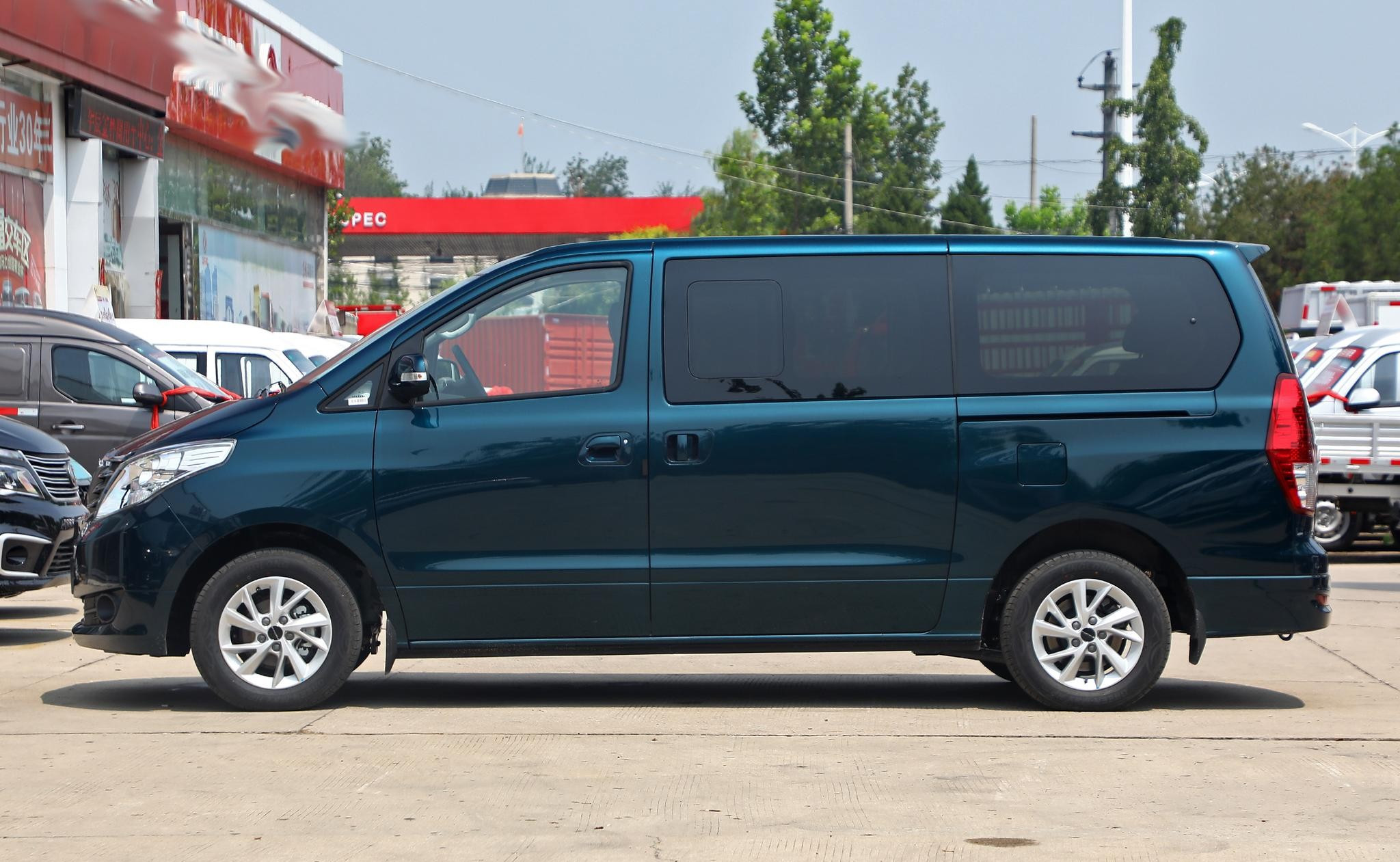 DongFeng M5EV Electric Commercial Van seat 5-9 Range 310KM
