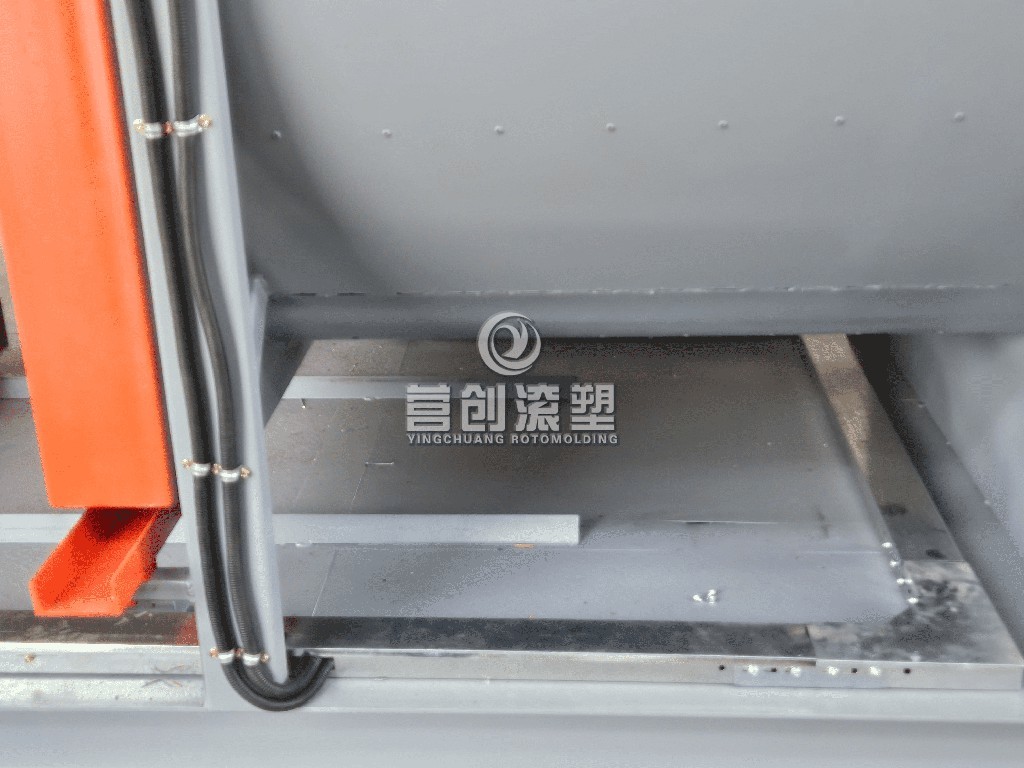 100KG L Arm Load Capacity electric heating rotational molding machine