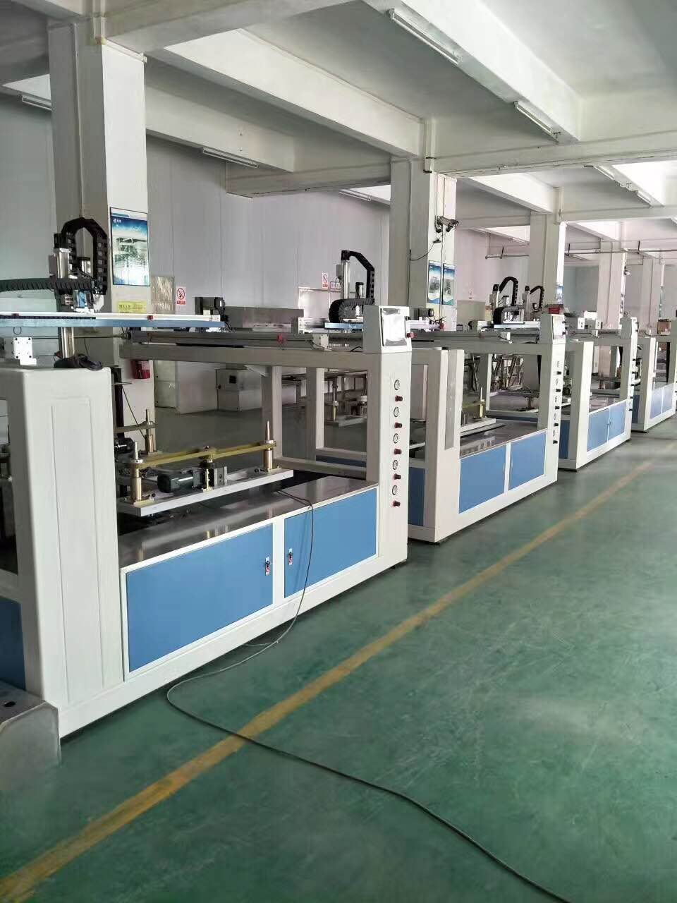 Multi Axis 3KW Auto Spray Paint Machine Single Phase For Wine Bottle