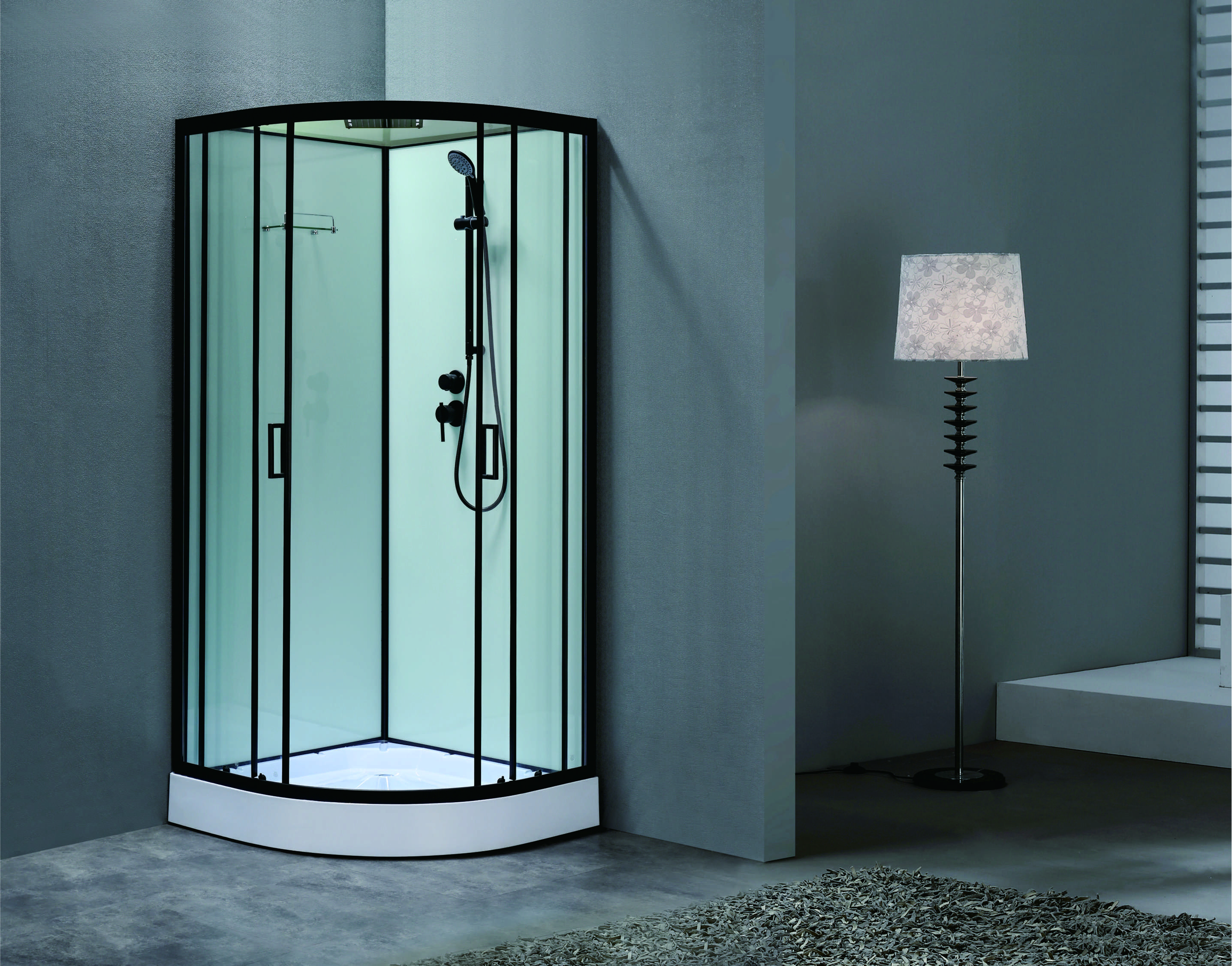 Luxrious Shower Room With Matt Black Profile And Tempered Glass For Mordern