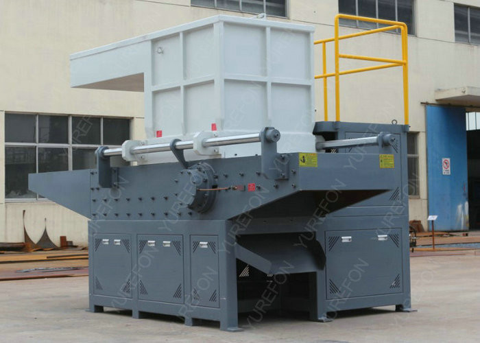 Low Power Consumption PET HDPE Plastic Bottle Shredder Machine With Single Shaft