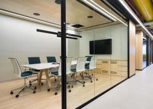 China Single Glazed Frameless Glass Walls Aesthetically wholesale