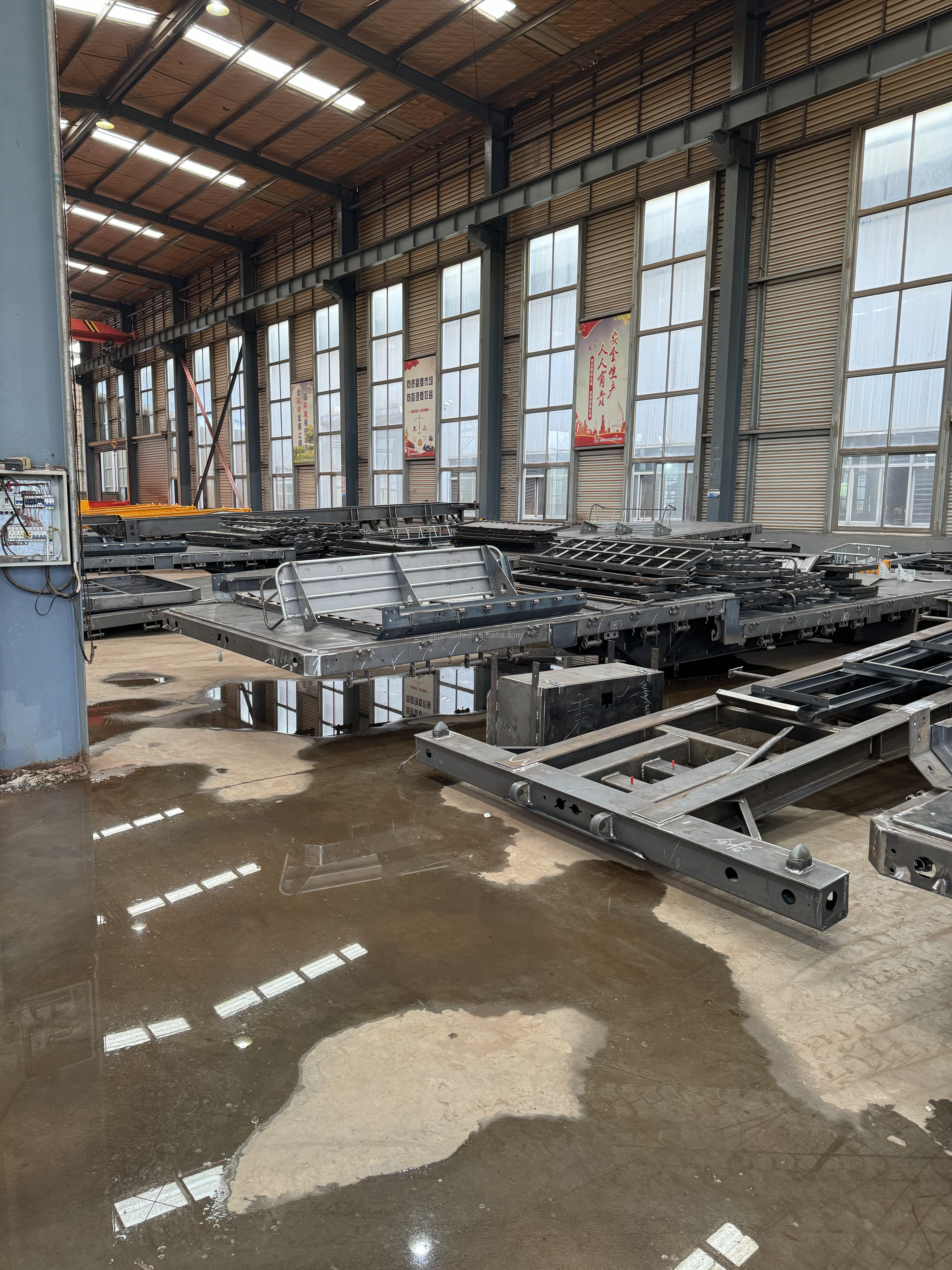 The latest design of a car dedicated to Africa multi-use of high-strength steel manufacturing railing semi-trailer