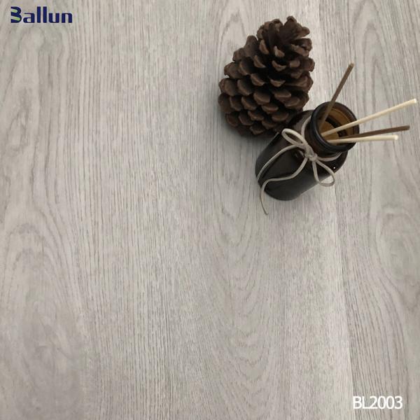 Thickness Below 10mm Hot Oak Vinyl Wood Laminate Flooring 4mm SPC Vinyl Flooring