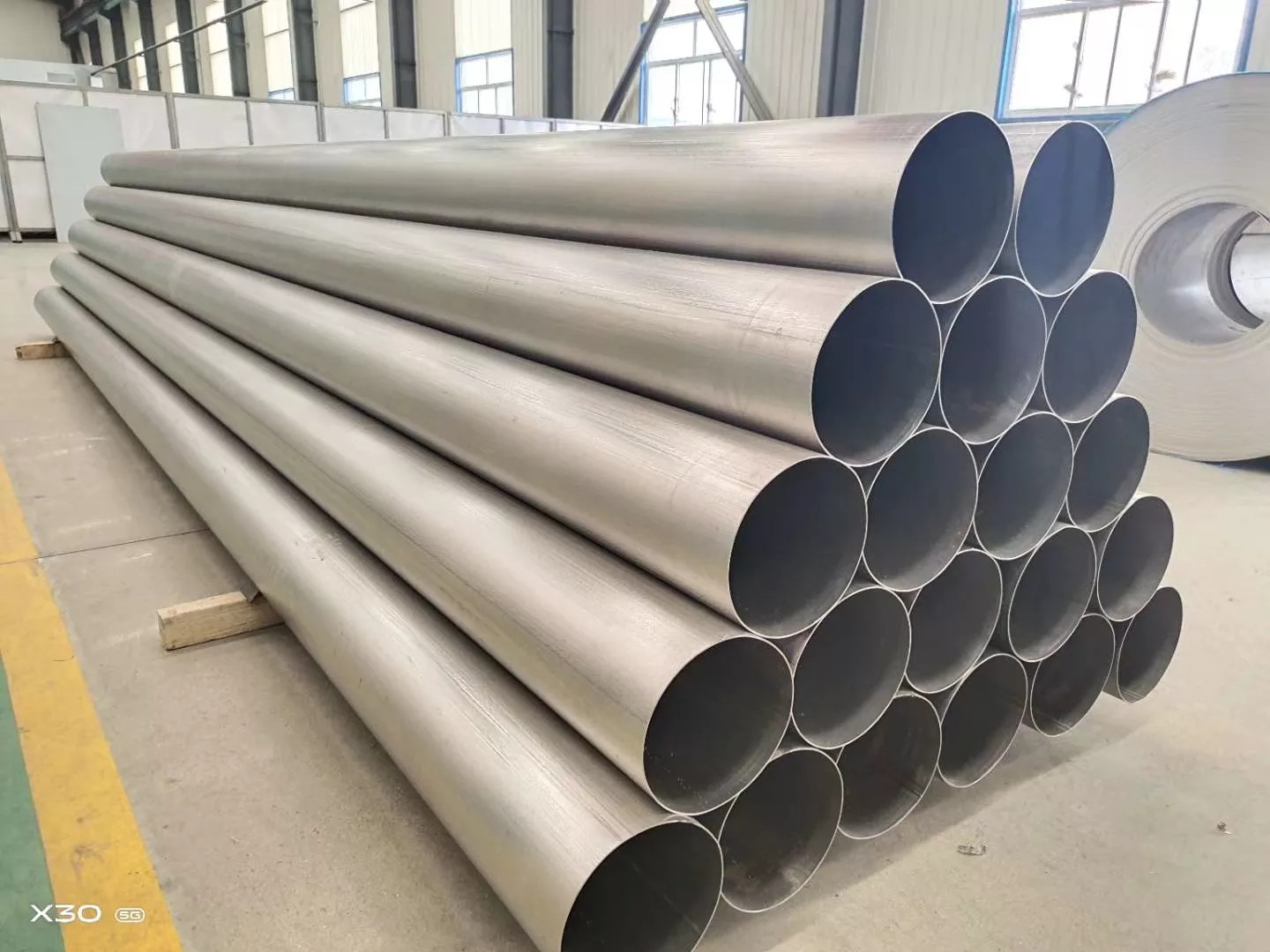 factory supply Acid Resistant ASTM B338 Welded Titanium Pipe