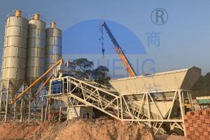 China Mobile Cement Concrete Batching Plant / Concrete Batch Mix Plant /Heavy Weight Hzs50 Concrete Batching Plant wholesale