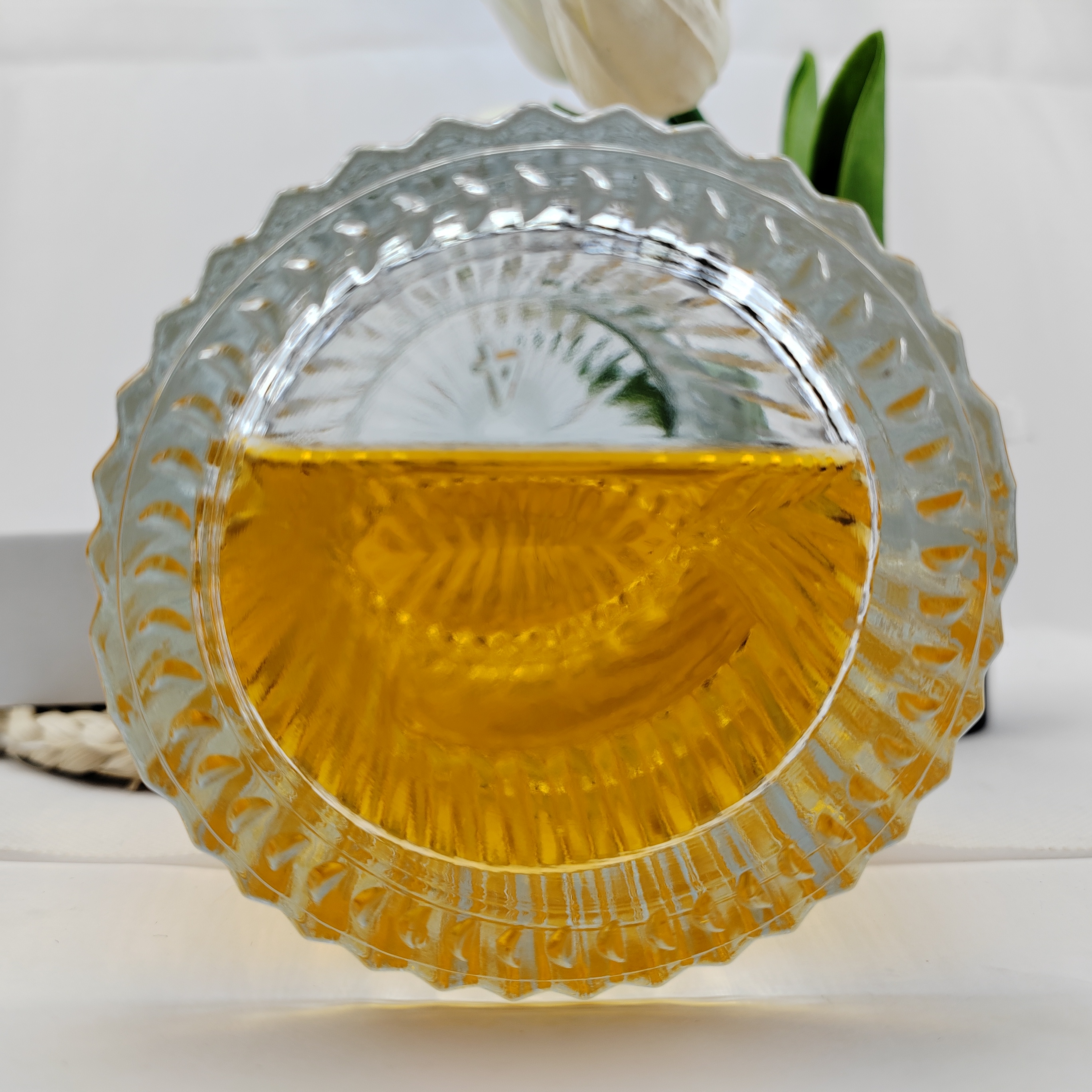 High White Glass Material Custom Color Clear 750ML Whisky Whiskey Glass Decanter Bottle