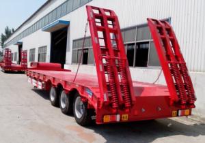 China Carbon Steel Low Bed Semi Trailer , 3 Axles / 4 Axle Semi Trailer For Log Transport wholesale