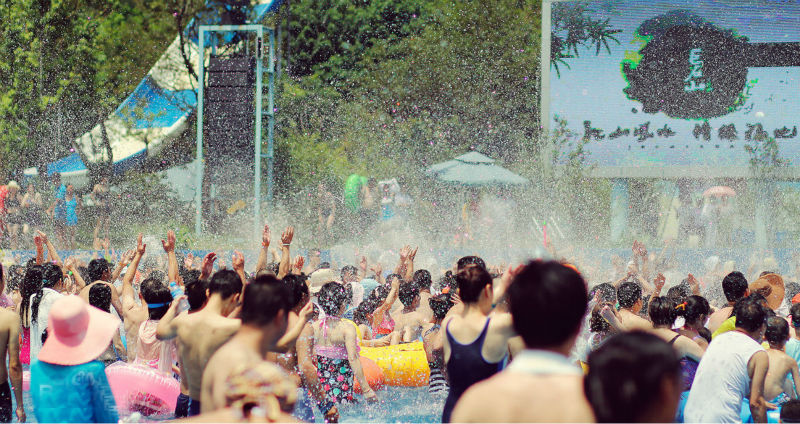 Fiberglass Resort Waterpark Project , Giant Slides Rides Projects for Water Park