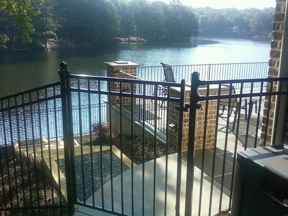 great quality and long usefull time powder coated zinc Steel picket Fence