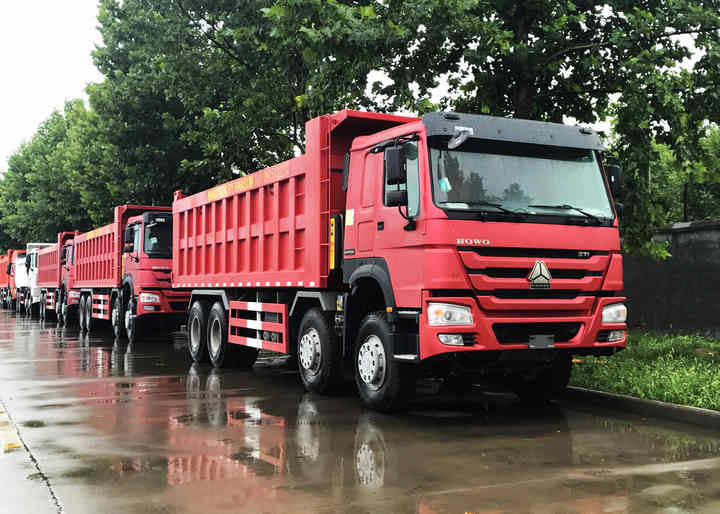 371HP ,25 m3 cargo body, SINOTRUK HOWO 8X4 Dump Truck ,right hand drive, populat in tanzania