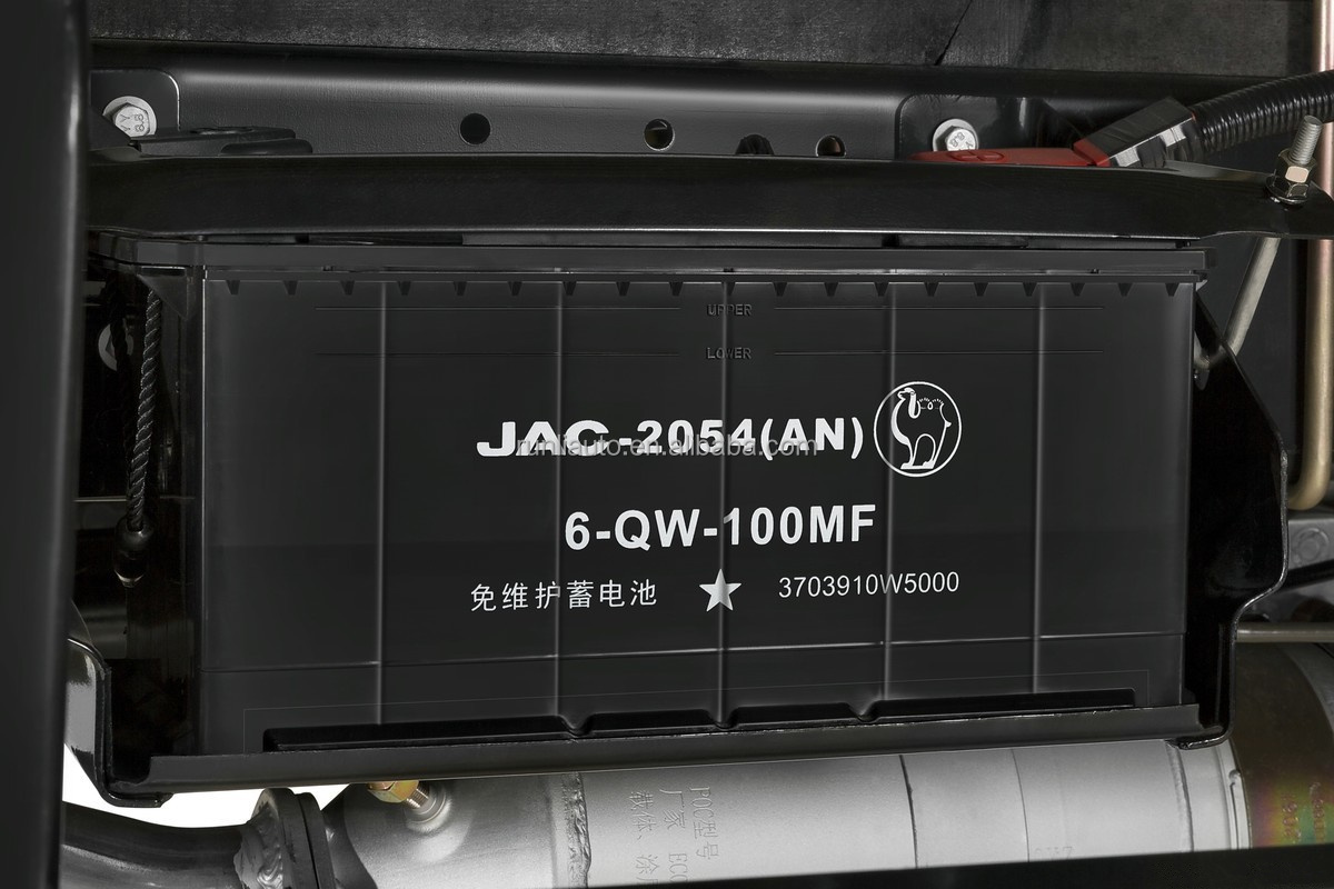 JAC X5 Small Cargo Lorry Truck 3Tons 120HP Gasoline Engine Left Steering