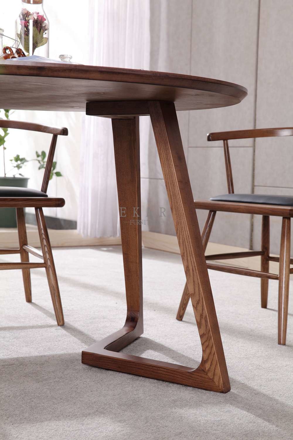 Modern Wooden Style Ash Wood Round Dining Table