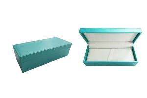 China Customized High Grade PU Gift Box Case Green PVC Wooden Pen Box wholesale