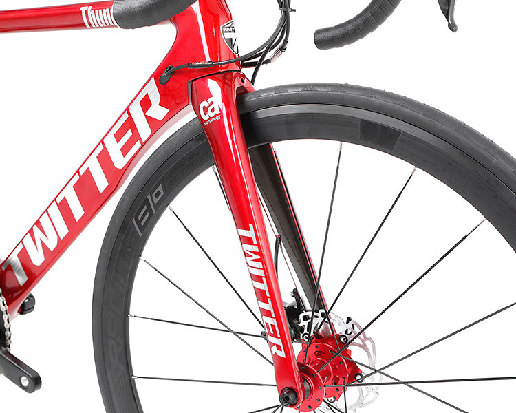 Carbon Fiber Road Bike 700C Thru Axle 142mm Disc Brake SHIMANO 105 R7000 Speed