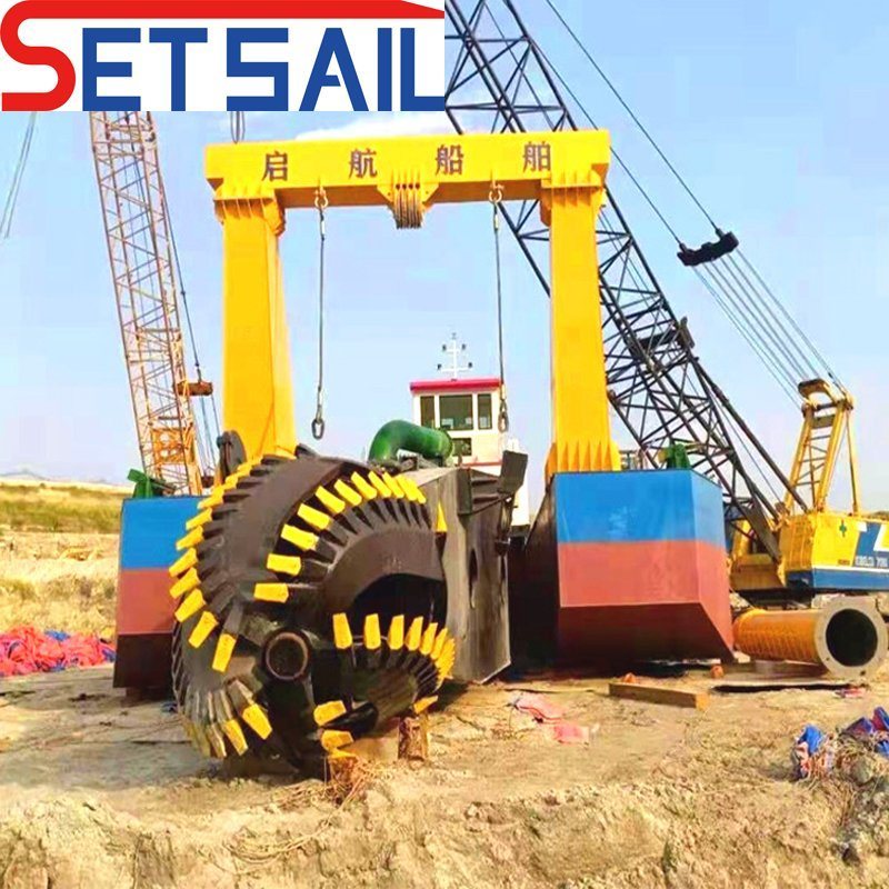 Water Flow 3500m3 Diesel Engine Cutter Suction Dredger with Hydraulic